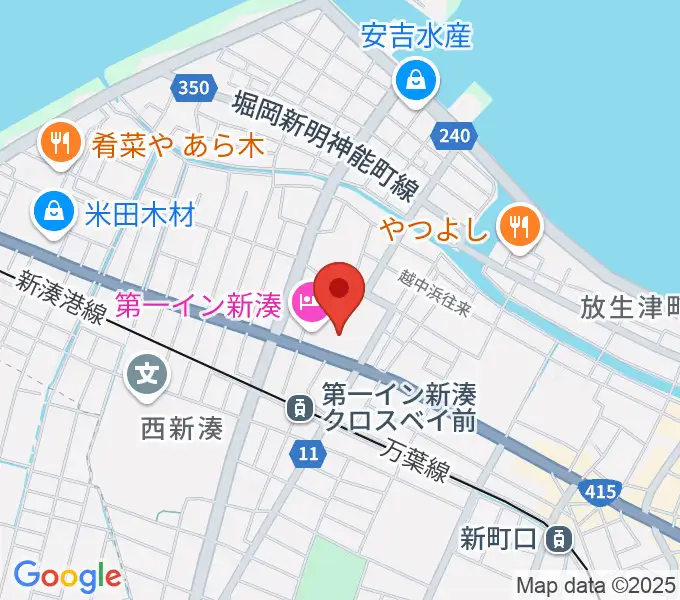 クロスベイ新湊の地図